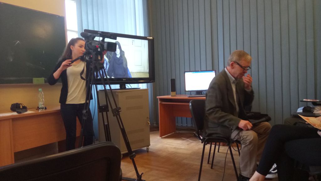 Zajęcia dla przyszłych operatorów kamery i reporterów