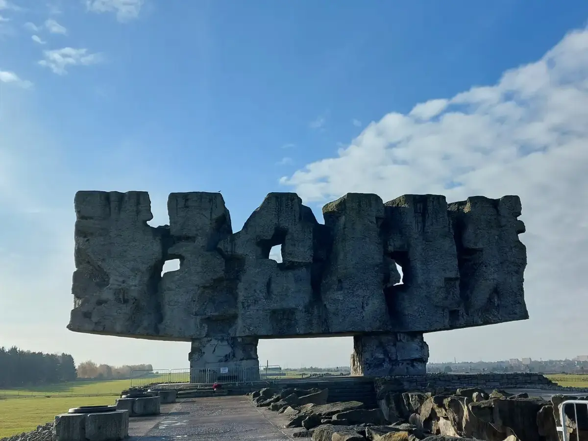 Trudna lekcja historii. Majdanek