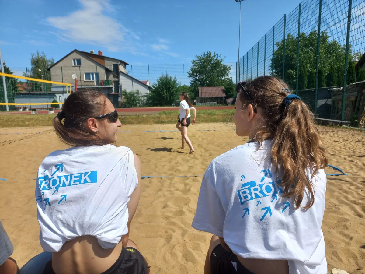 Brąz i dwa srebrne krążki w siatkówce plażowej